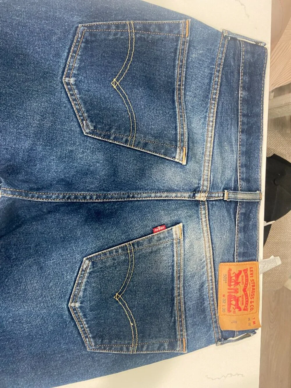 Classic Levi’s Original Fit Jeans Men’s W32 L30 Medium Wash Straight Leg Denim